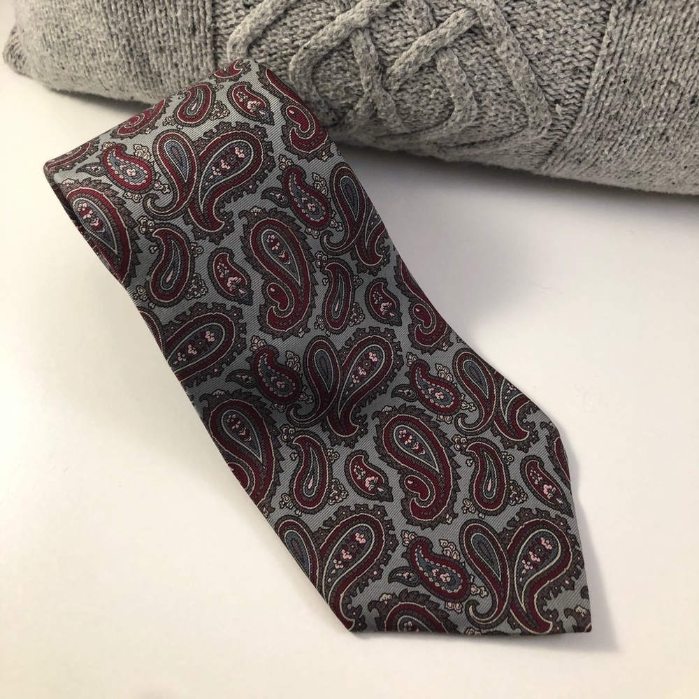 Gently used Mario Valentino tie. Gray.